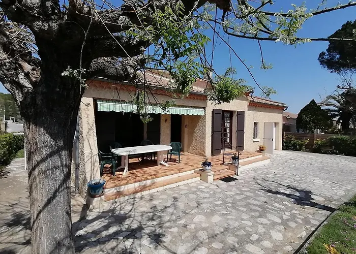 Charmante Maison Avec Terrasse Aux Portes De L'ardeche 빌라